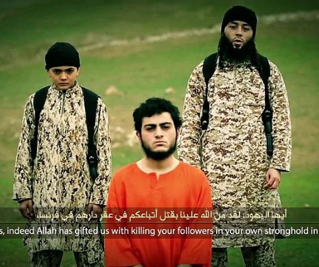 IMAGINI CUTREMURĂTOARE! Ostatic al grupării Statul Islamic executat de un copil