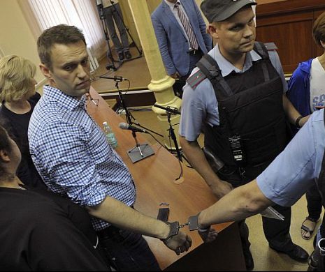 Judecătorii i-au INTERZIS lui Aleksei Navalnîi să participe la funeraliile lui Boris Nemţov