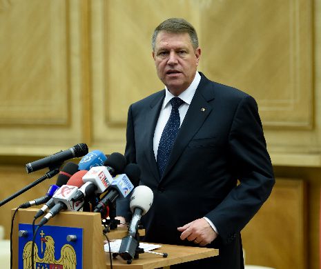 Klaus Iohannis a semnat mai multe decrete de decorare. Printre acestea se numără şi poetul Omar Lara