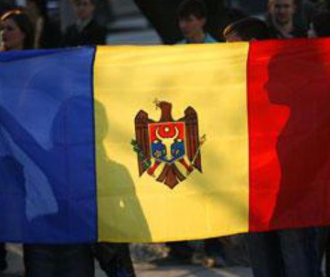 MOLDOVA se încruntă la RUȘI. Doi apropiați ai Kremlinului, declarați INDEZIRABILI