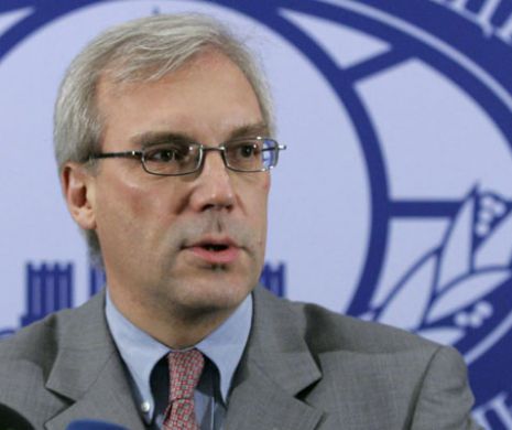 MOSCOVA amenință cu represalii dacă NATO trimite instructori în UCRAINA