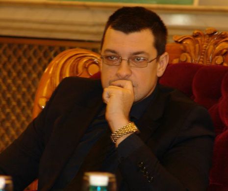 Ovidiu Raeţchi(PNL): Intr-o democratie consolidata, Ponta ar fi demisionat pentru sustinerea si oferirea visteriei publice “ministrului Picasso”. Lupta cu evaziunea se duce doar impotriva celor slabi