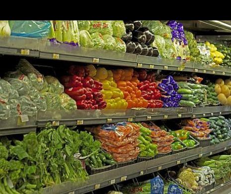 Proiect de lege: 51% din carnea, legumele şi fructele comercializate în supermarketuri să fie din producţie românească