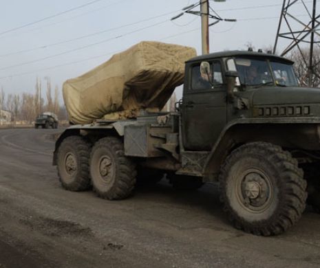 Rebelii din Donețk ACUZĂ Ucraina că mută armamentul greu lângă linia frontului