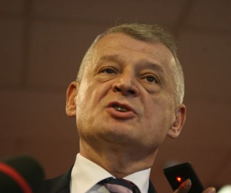 Sorin Oprescu perseverează. După AUSTOSTRADĂ SUSPENDATĂ, primarul Capitalei vrea un TREN SUSPENDAT