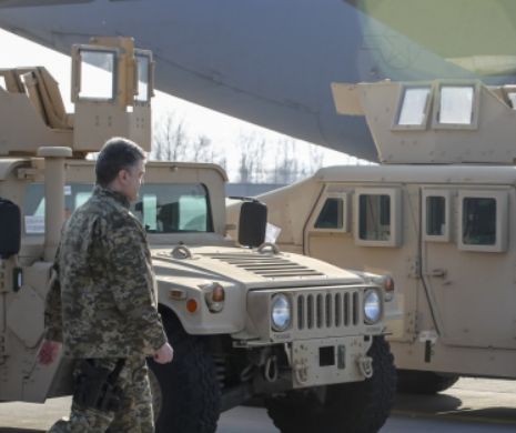 Statele Unite au livrat Ucrainei primele zece vehicule militare Humvee