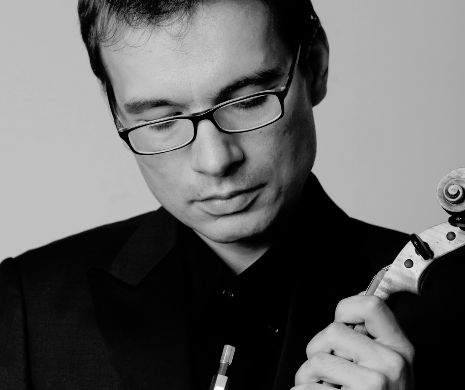 Alexandru Tomescu va interpreta o creaţie a controversatului compozitor american Philip Glass