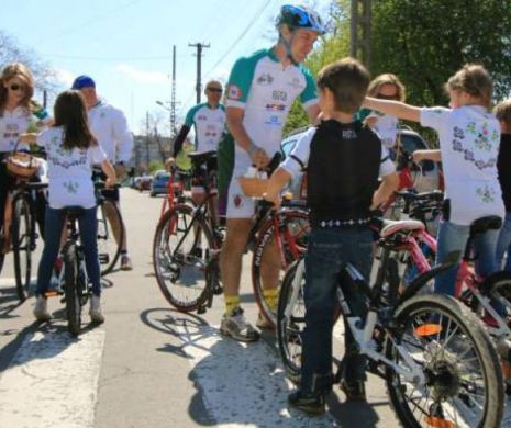 ASR Principele Nicolae al României și  „Cărţile Copilăriei pe bicicletă” ajung în Bucureşti