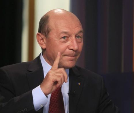 Băsescu, sugestie pentru Iohannis: "Penibilii de la transporturi – poate subiect la consultări ?"
