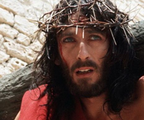 BLESTEM! Cum a ajuns sa arate actorul din filmul "Iisus din Nazareth", dupa 38 de ani