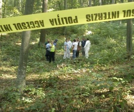 Cadavru FĂRĂ MÂINI, descoperit în pădure