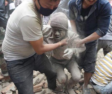Cutremur în Nepal. BILANŢUL morţilor în urma tragediei | GALERIE FOTO