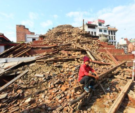 Cutremur în Nepal: Bilanţul se majorează la 4.310 morţi şi aproape 8.000 de răniţi