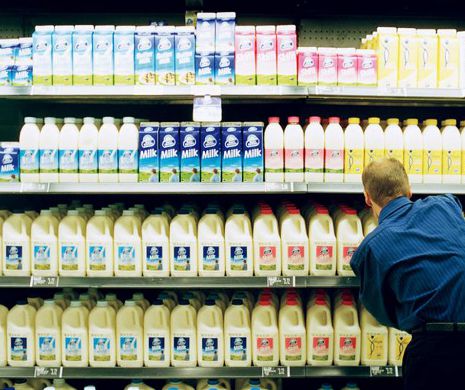Lapte, brânză și mezeluri periculoase în magazine. Află cum te păzești de riscuri