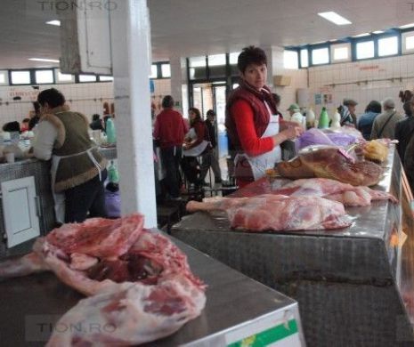 MARE ATENȚIE CE CUMPĂRAȚI! Peste 4 tone de carne expirată, confiscate de polițiștii ilfoveni