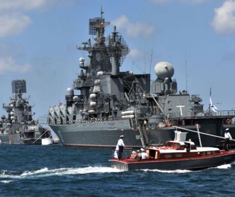 Nave militare rusești au început o serie de exerciții de LUPTĂ cu TORPILE şi OBUZE de artilerie în Oceanul Pacfic