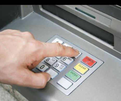 O bancă poloneză s-a lansat în România: Comision zero la retragere de la ATM, oriunde in lume, în 2015