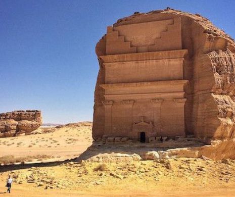 Povestea castelului ENIGMATIC din mijlocul deșertului, construit acum o MIE de ani | Galerie Foto