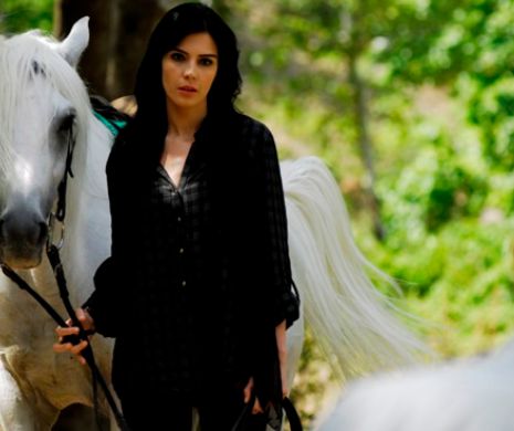 Totul despre frumoasa Hatice Sendil, actrita din Dila, noul serial turcesc de la Kanal D