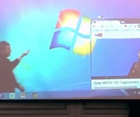 UIMITOR. Un profesor și-a lăsat elevii MUȚI după ce-a dispărut în ecranul unui computer | VIDEO