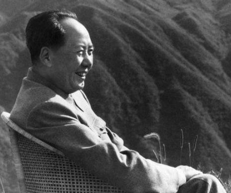 Un celebru prezentator de televiziune a fost asupra sancționat după ce l-a înjurat pe Mao Zedong