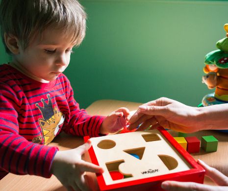 Un nou program pentru ajutorarea copiilor cu tulburare de spectru autist (TSA)