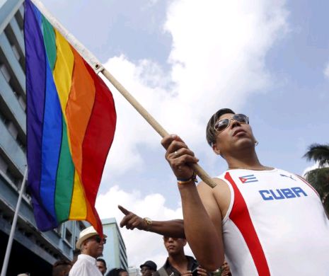 Cuba LIBRE: Parada GAY la Havana. Sora lui Raul Castro militează pentru căsătoriile HOMOSEXUALE