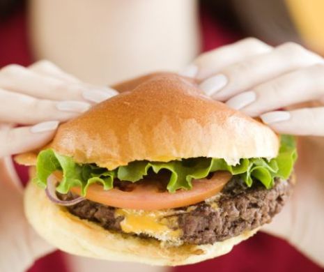DEDICAT GURMANZILOR: Unde mănânci cel mai bun burger din Capitală