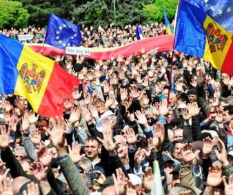 Moldovenii, nemulțumiți de corupție și dispariția miliardului de dolari din bănci