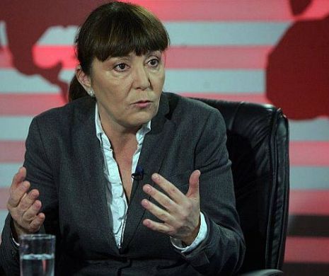 Monica Macovei: „Ponta se face de râs cerând ridicarea MCV”