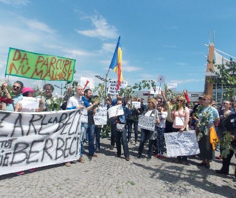 Protest contra diminuării spaţiilor verzi, la Constanţa