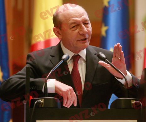 Băsescu, despre primarul suspendat al Iaşiului: "Bietul om. Mă gândesc cum o fi să fii pesedist sadea şi să ai o prietenă băsistă"