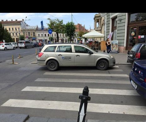 Clujenii parchează unde îi taie capul! Emil Boc îi cere lui PONTA să emită un regulament care să permită ridicarea mașinilor