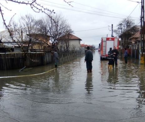 COD PORTOCALIU de inundaţii în Tulcea şi Constanţa