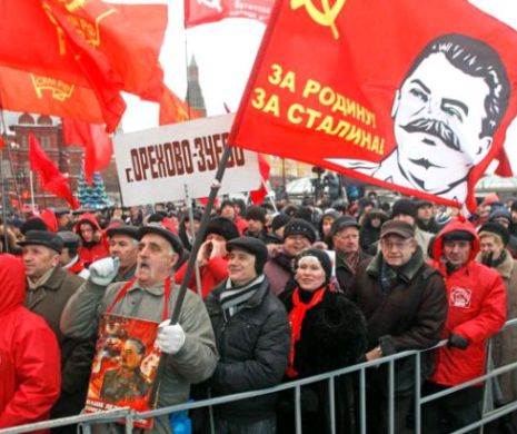 Comuniștii ruși cer pedepse cu ÎNCHISOAREA pentru cei care-i compară pe SOVIETICI cu NAZIȘTII