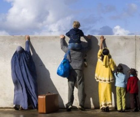 Franţa răspunde crizei imigranţilor: 10.500 locuri noi de cazare pentru solicitanţii de azil şi pentru refugiaţi