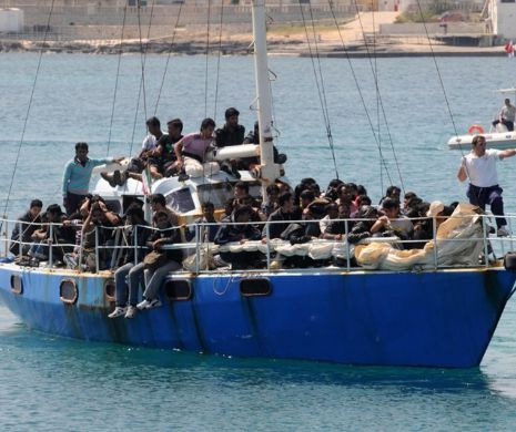 ITALIA avertizează UE în privința crizei imigranților: le vom da VIZE SCHENGEN