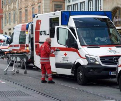TRADEDIE în Austria. Un dezechilibrat mintal a intra cu 4x4 în mulțime: Trei persoane au fost ucise și alte 50 rănite | VIDEO