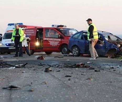 Tragedie la Arad! Şase persoane au murit şi alte patru au fost rănite într-un accident produs pe DN 7