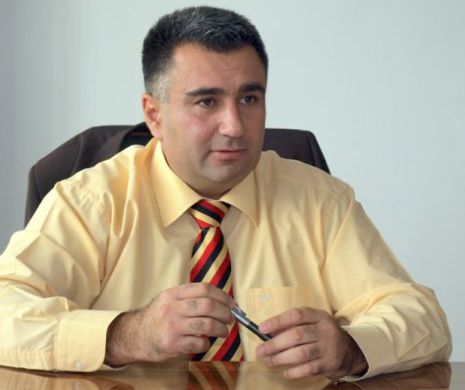 Martorul Cheie împotriva baronului Ioțcu, cel care a preluat pentru el mita de 10.000 de euro, a plecat în concediu de odihnă