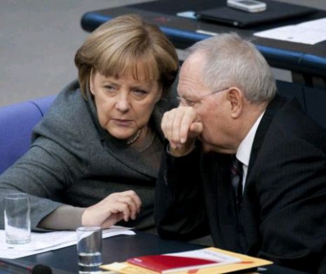 Merkel, ÎMPINSĂ de ministrul său de Finanțe să SCOATĂ Grecia din Zona Euro!