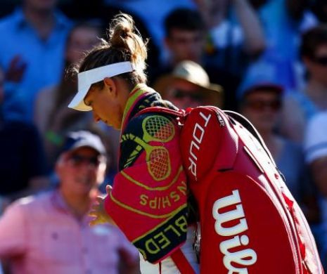 RATAREA de la Wimbledon a afectat-o rău! Cum arată Simona Halep la revenirea în țară. Imagini în PREMIERĂ