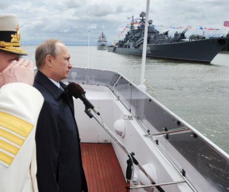Vladimir Putin îşi muşcă buzele la Baltiisk, de Ziua marinei ruse | VIDEO