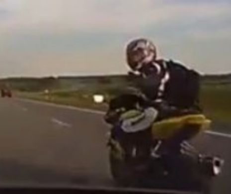 ZBOR PE DOUĂ ROȚI. Motociclist, prins de radar. Circula cu o VITEZĂ ULUITOARE pe Autostrada București-Brașov