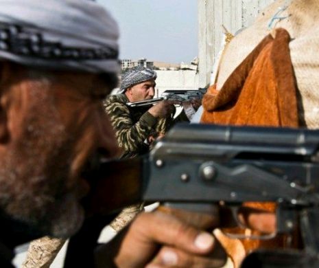 Al-Qaida a eliberat 7 rebeli antrenați de SUA