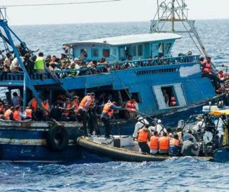 Cifrele se umflă DRAMATIC de la o zi la alta: Peste 300.000 de imigranți CLANDESTINI au traversat Mediterana anul acesta