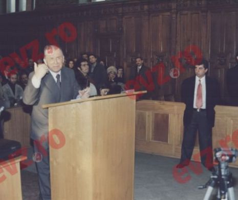 „EVZ” a predat ieri procurorului general Tiberiu Nițu discursul care îl incriminează pe Ion Iliescu, „președintele minerilor”