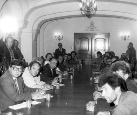 Guvernul Mineriadei din 13-15 iunie 1990. Ion Iliescu a pus în fruntea destabilizatorii României