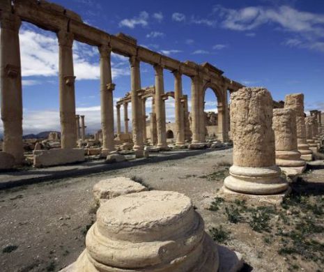 ISIS a aruncat în aer templul lui Baal-Shamin din Palmira