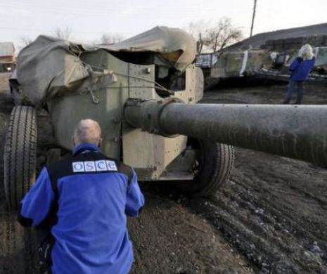 Patru maşini BLINDATE au fost distruse la Donetk